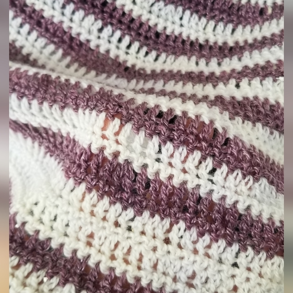 One-sided wrap with stripe effect. - Picture 5 of 7